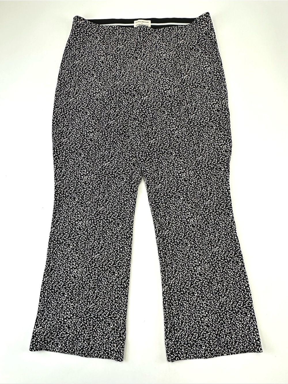 Anthropologie Crop Kick Flare Ponte Pull On Pants Medium